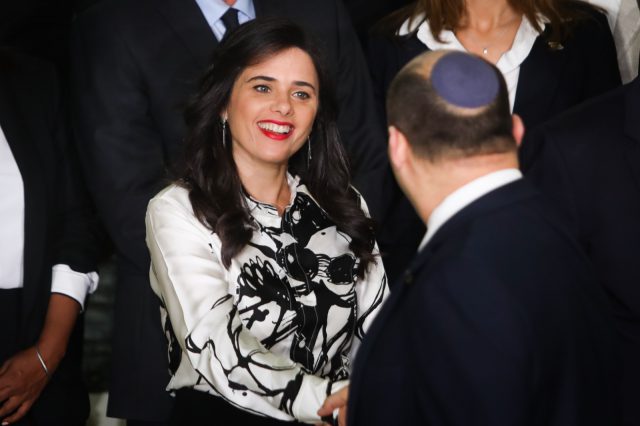 "הוא אמר לי" | איילת שקד חושפת למי בנט יצביע