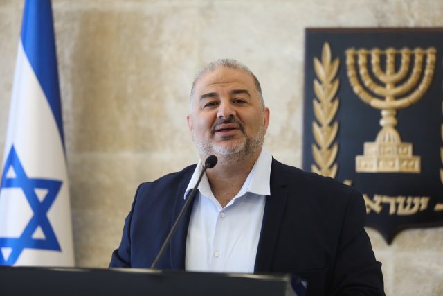 דיווחים: רע"מ בדרך להתאחד עם המשותפת?