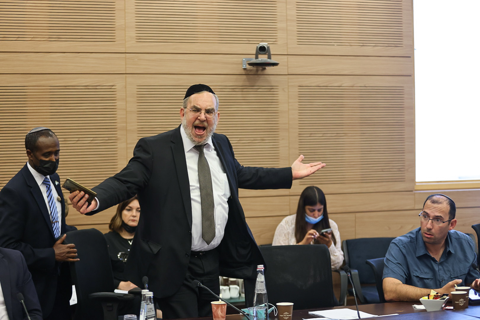 הח"כ תקף את הליכוד: שנים הלכנו אתכם באש ובמים
