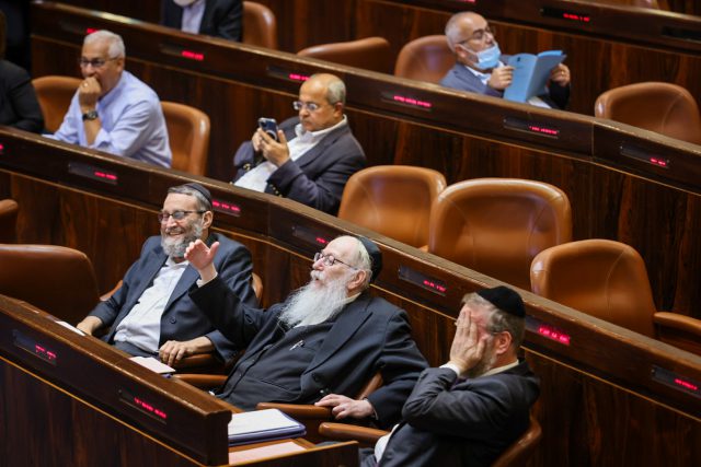 משבר בי"ח מגיע לכנסת: דרישה לדיון חירום