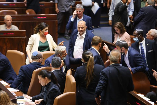 הסערה במליאה