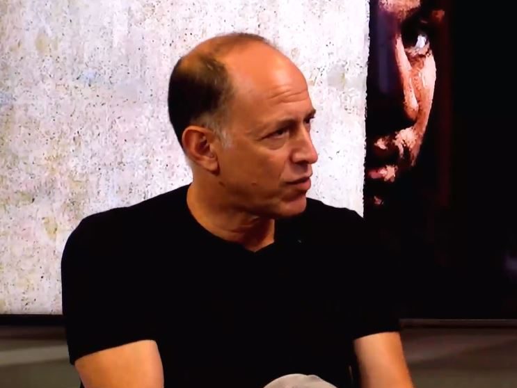 יוצר 'אגדת חורבן': "כולם צדקו כל הדרך לגיהנום"