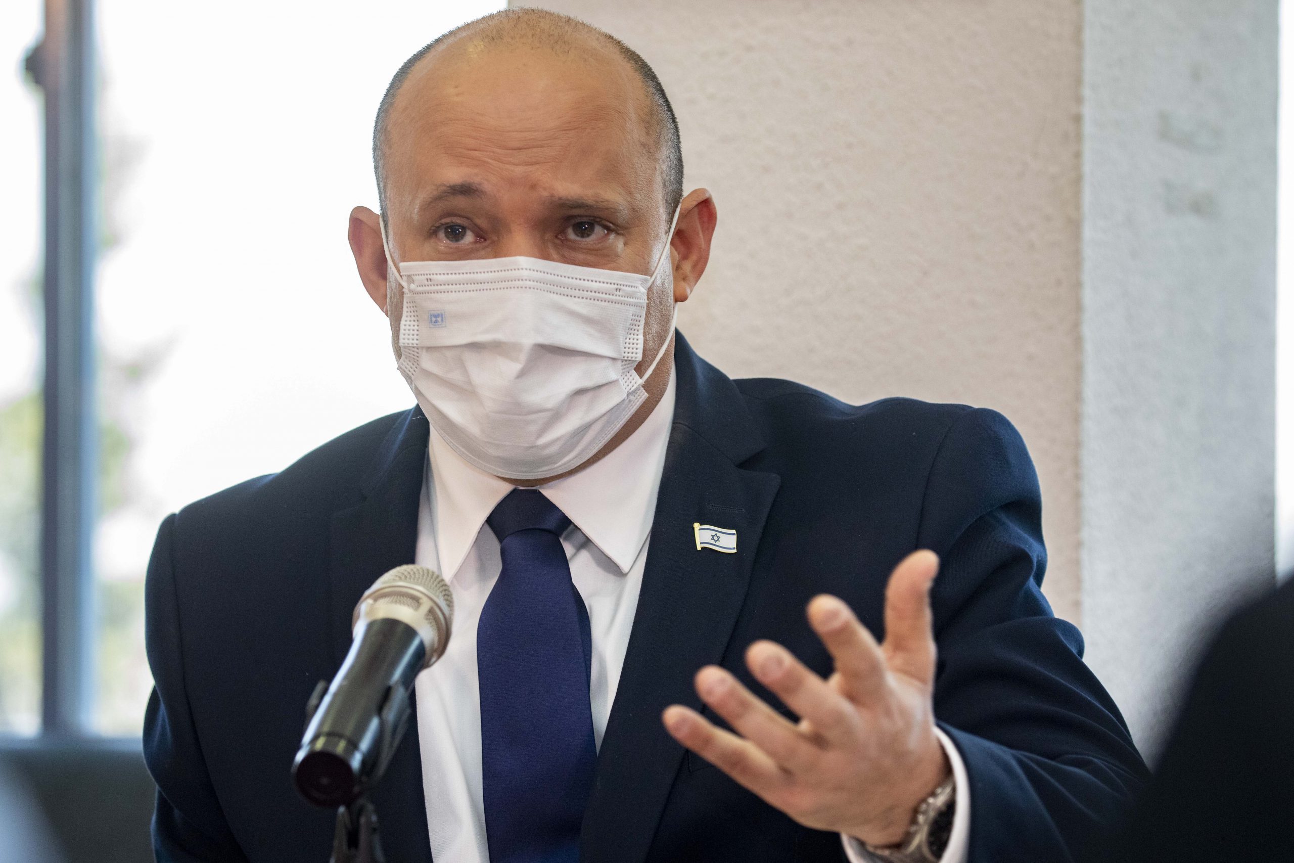 סערת שאשא ביטון | בנט: "מכילים עמדות מגוונות"