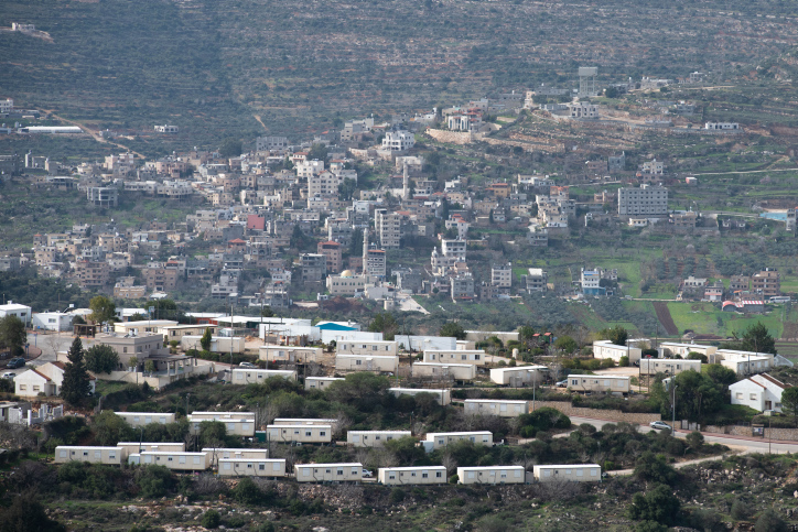 בישוב עלי זועמים על החלטת המדינה לפנות בתים
