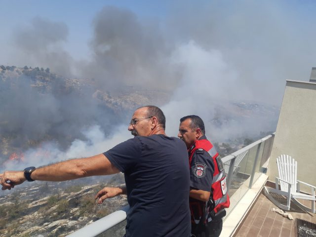 שריפת ענק באלפי מנשה: תושבים בקו הראשון – פונו