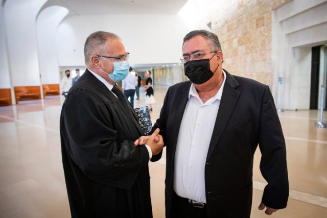 ביטן ופרקליטו