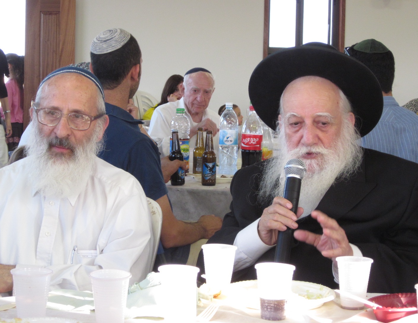 הרב אויערבך זצ"ל ליד הרב אבינר