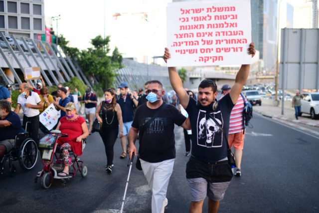 "המאבק שלנו צודק. שמים בצד את העניין הפוליטי"