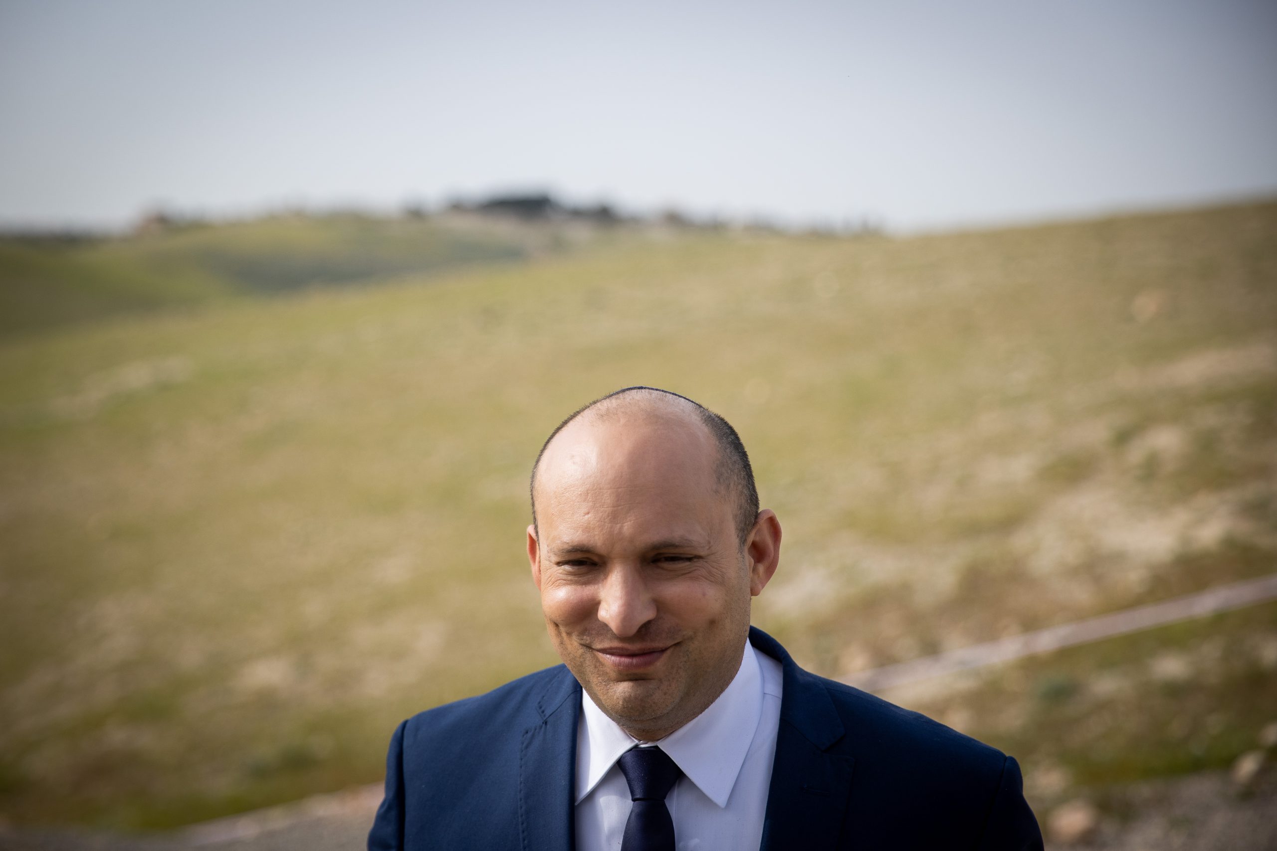 בנט ליד חאן אל אחמר