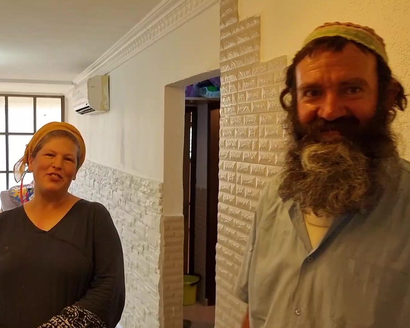 צפו: עם 9 ילדים מיצהר עברו להצטופף בדירה בלוד