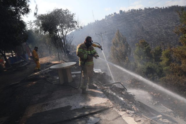 נאבקים בלהבות: במרבית הגזרות הגיעו להכלה של האש
