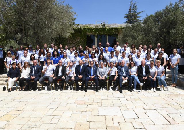 הנשיא ורה"מ אירחו את ספורטאי טוקיו באירוע מיוחד