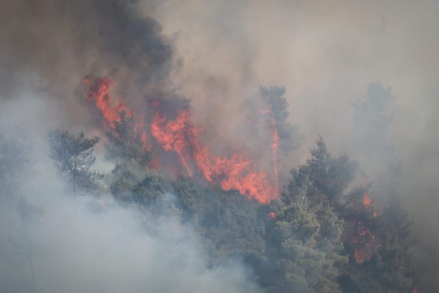 השריפה בירושלים: חשש מהתלקחות מחודשת בצהריים