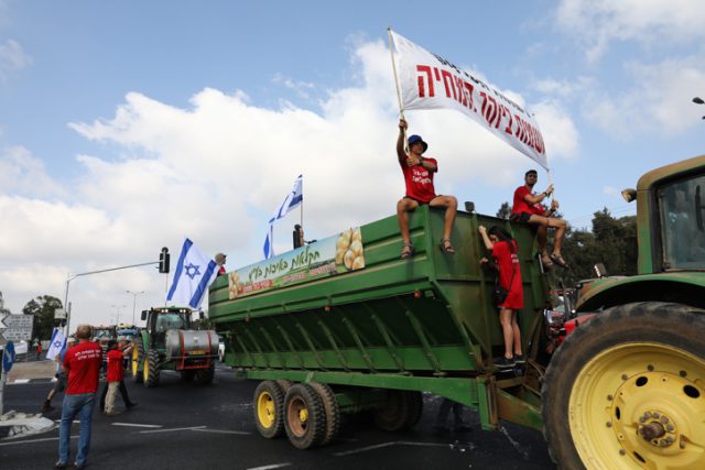 למרות המחאות: הרפורמה בחקלאות עברה