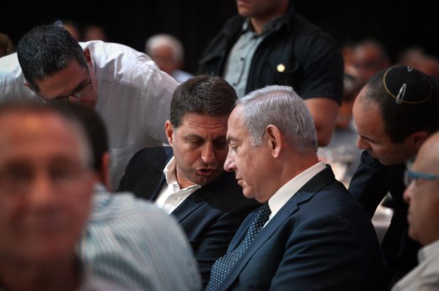 ביבס עם נתניהו