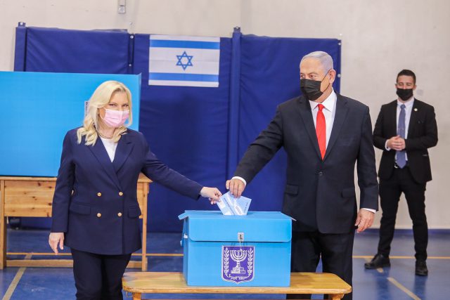 השנה שבה מחנה הימין ריסק את עצמו מבפנים