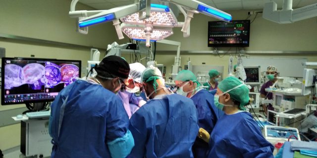 לראשונה בישראל, תאומות סיאמיות הופרדו בניתוח מורכב