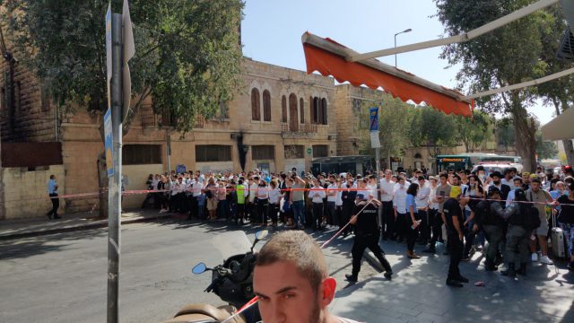 שני פצועים בפיגוע דקירה בתחנה המרכזית בירושלים