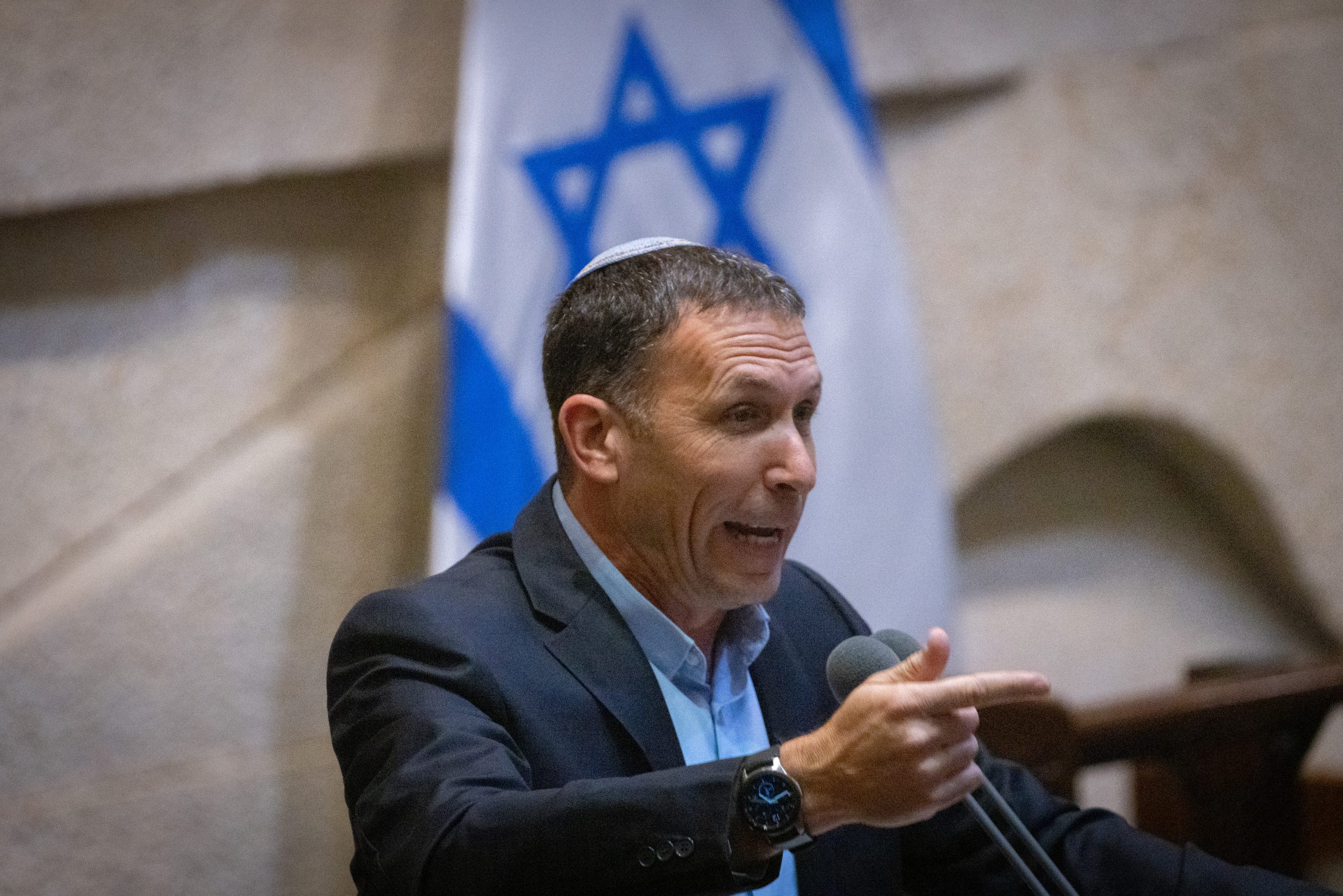 עימות בקואליציה: "הצהרה אומללה של מתן כהנא"