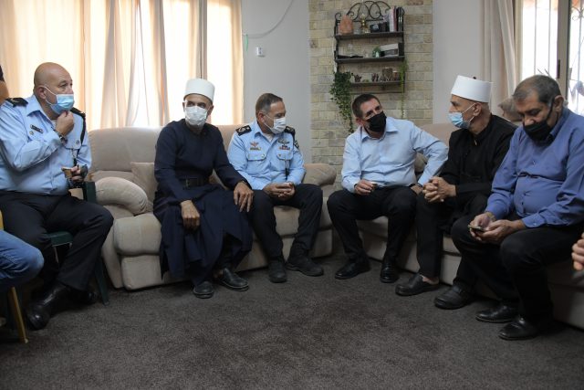 המפכ"ל למשפחת המתנדב שנרצח: יש לכם משפחה חדשה