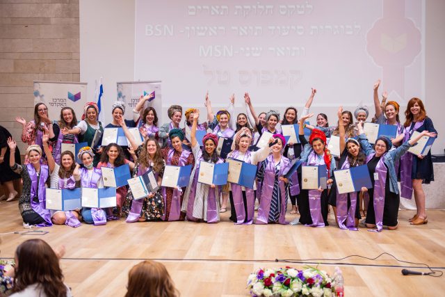 המקצוע שמושתת על חסד ונתינה עצומה