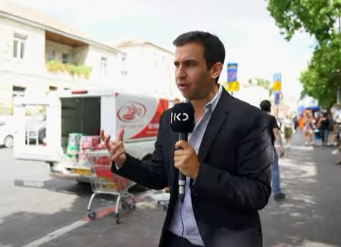 עקיבא נוביק נגד חברו לעיתון: "מפגן של טעם רע"