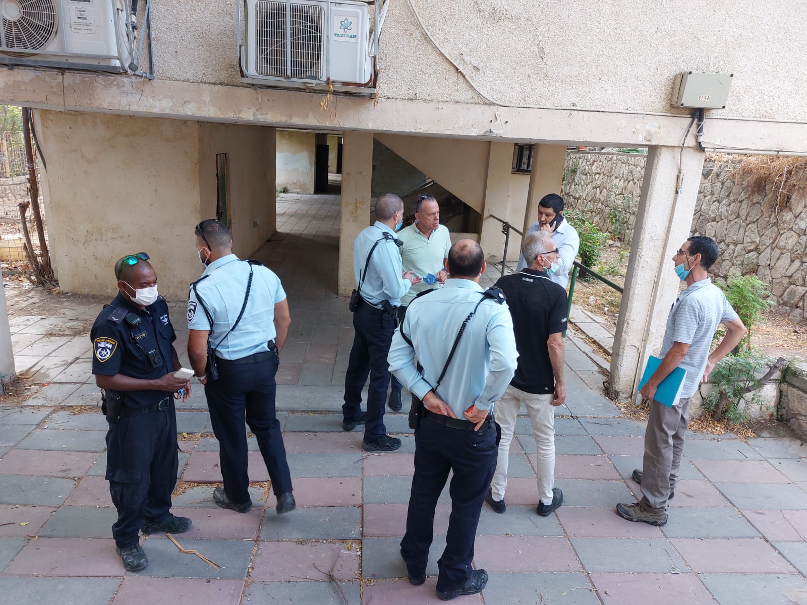 בית שמש: תקרה התפרקה, הבניין פונה מדייריו