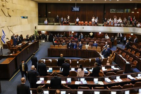בנט: "אנשי מוסד יצאו למבצע לאיתור רון ארד"