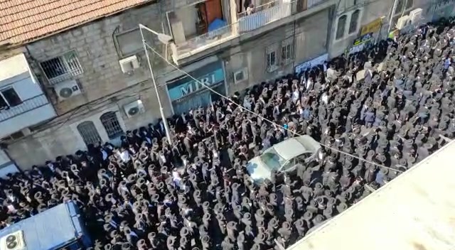 הלווית הרב ארלנגר (חיים גולדברג)