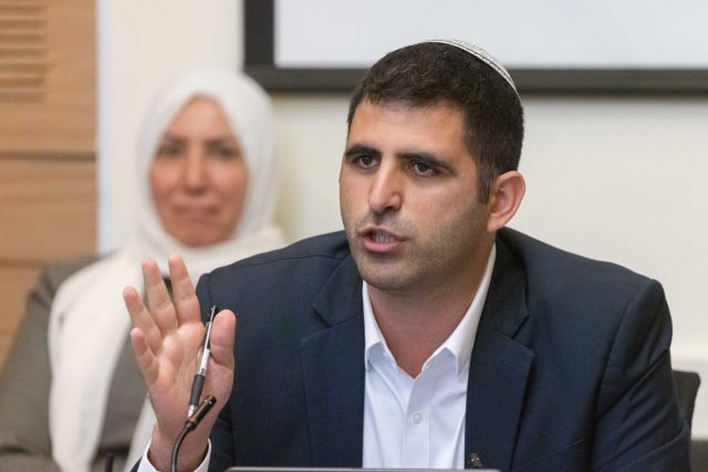 ח"כ קרעי דורש לחקור את ליברמן: "רעידת אדמה"