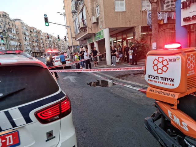 הזירה