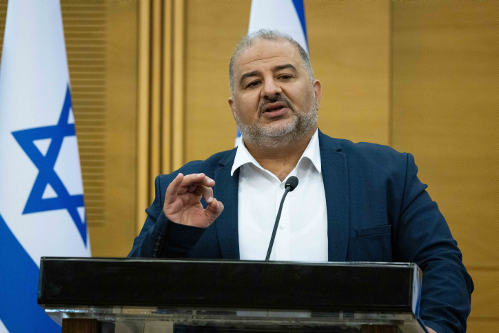 במדינת היהודים רע"מ מהומה
