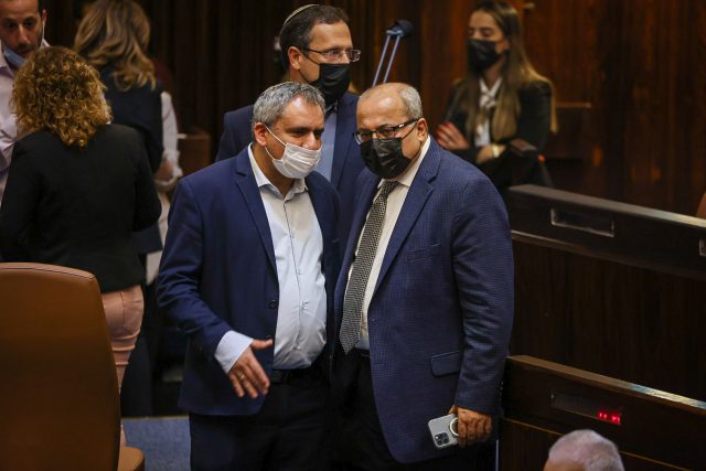 התלבטות בקואליציה: האם להסתמך על המשותפת?