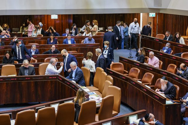 פשרה בקואליציה: משבר חוק הפנסיות נפתר
