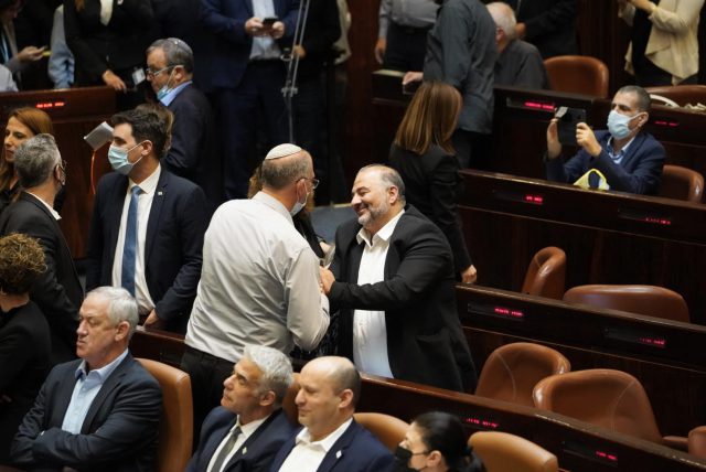 כל חמשת חוקי התקציב אושרו: "מביא יציבות"