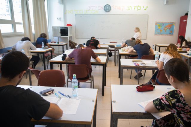 פערי השכר בין גברים יהודים וערבים נחשפים