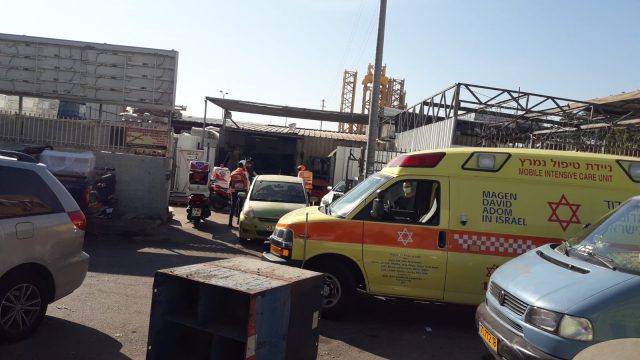 בן 62 נפצע בינוני במהלך עבודתו במסגרייה בנתניה