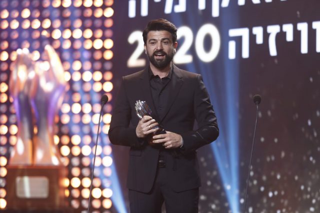 עמוס תמם זוכה בפרס על מנאייכ