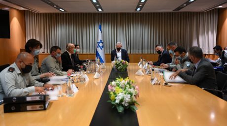 לראשונה בצה"ל: שתי קצינות יכהנו בדרגת אלוף