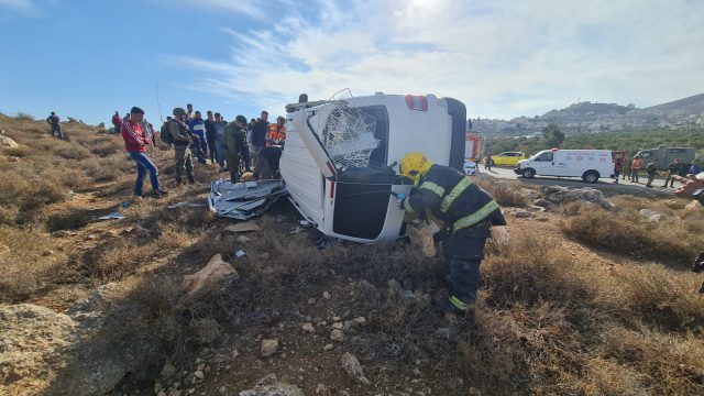 פצוע קשה בהתהפכות רכב ליד כוכב השחר