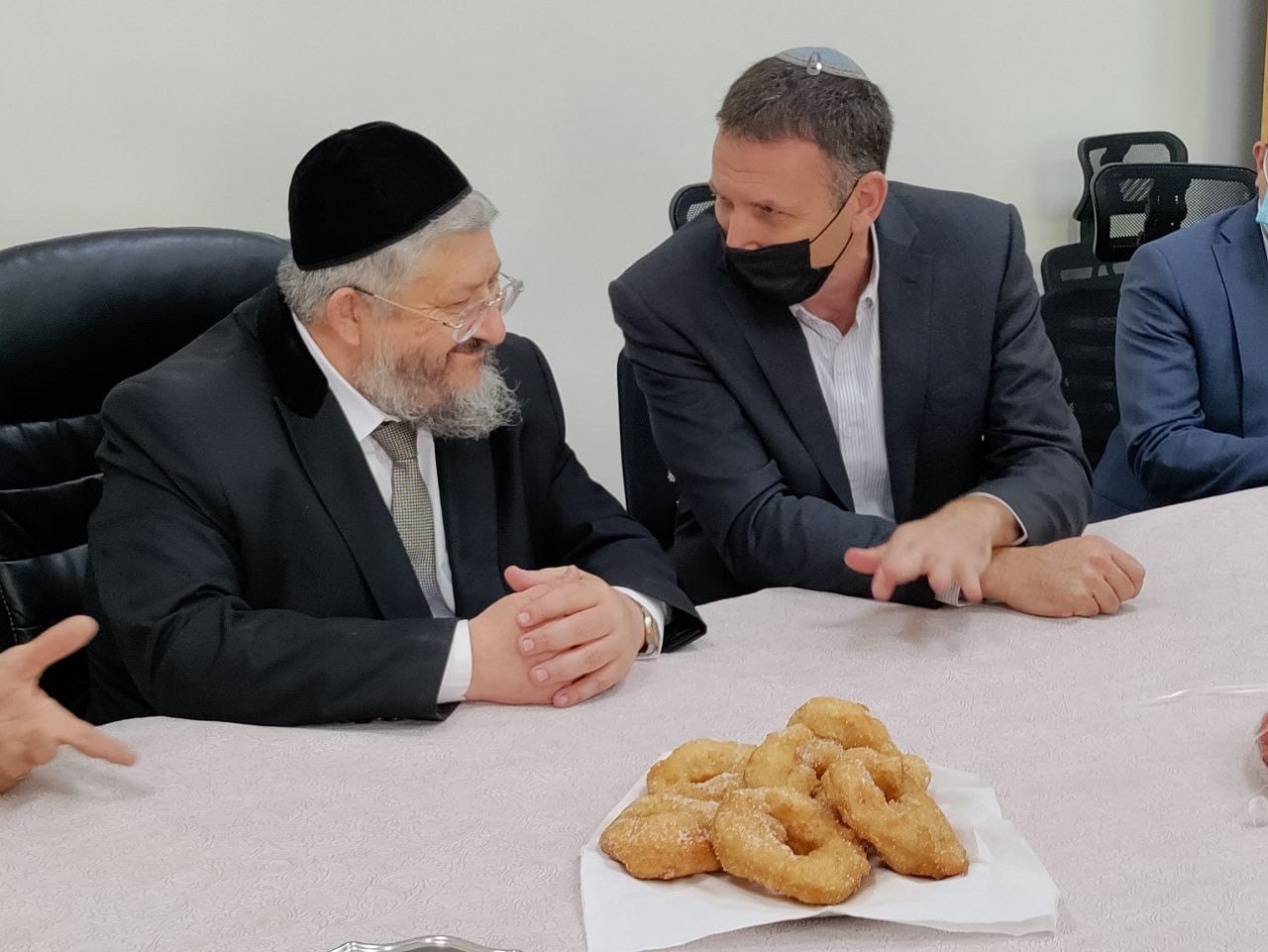 חרם? אח של אריה דרעי נפגש עם מתן כהנא