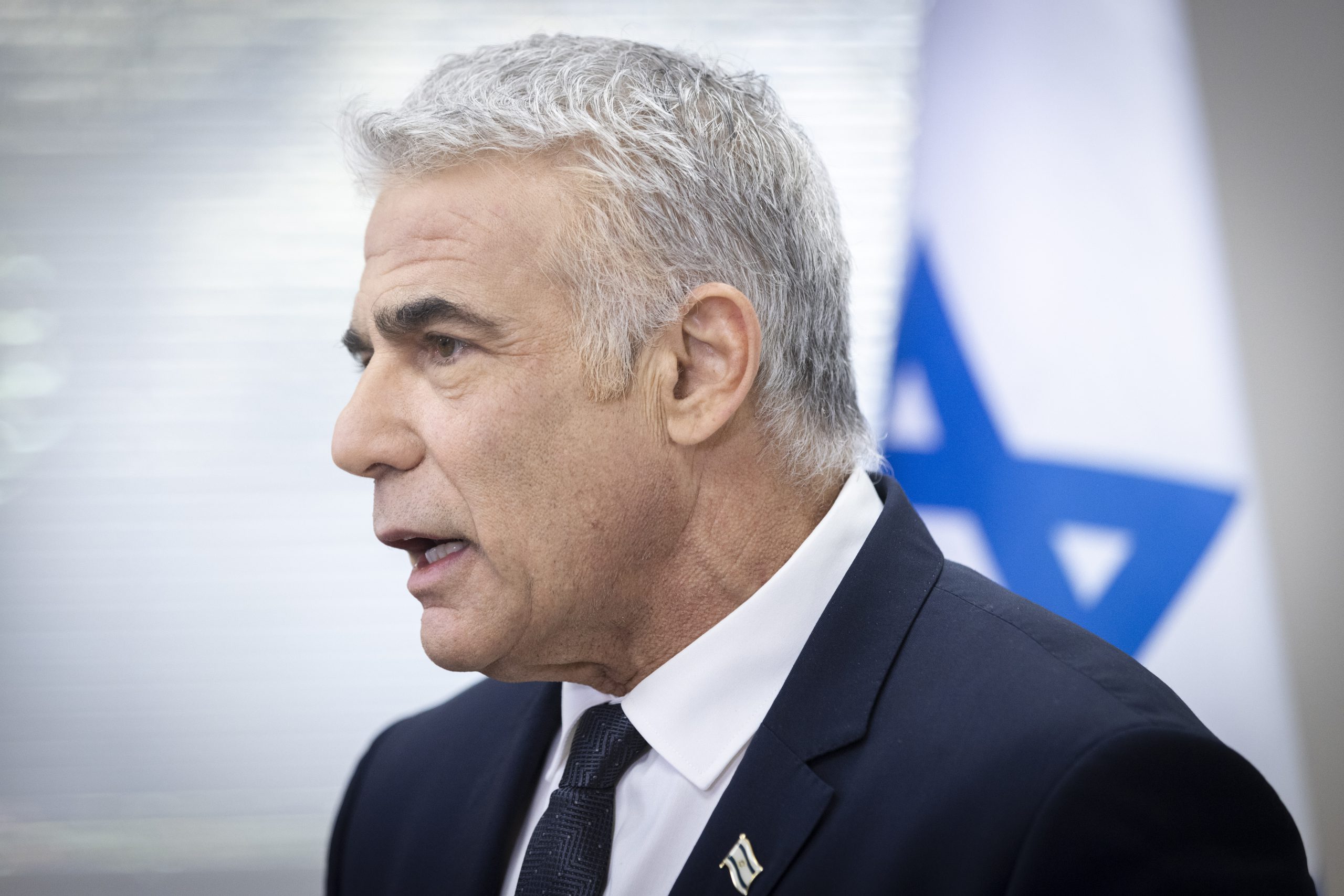 היחסים מתחממים: לפיד שוחח עם שר החוץ הטורקי