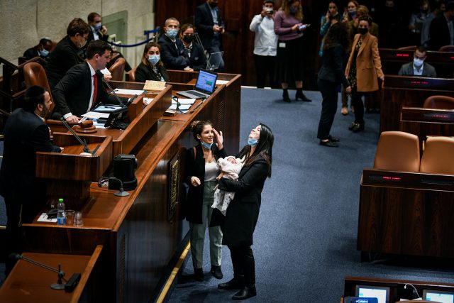 שרלי פינטו אתמול במליאה