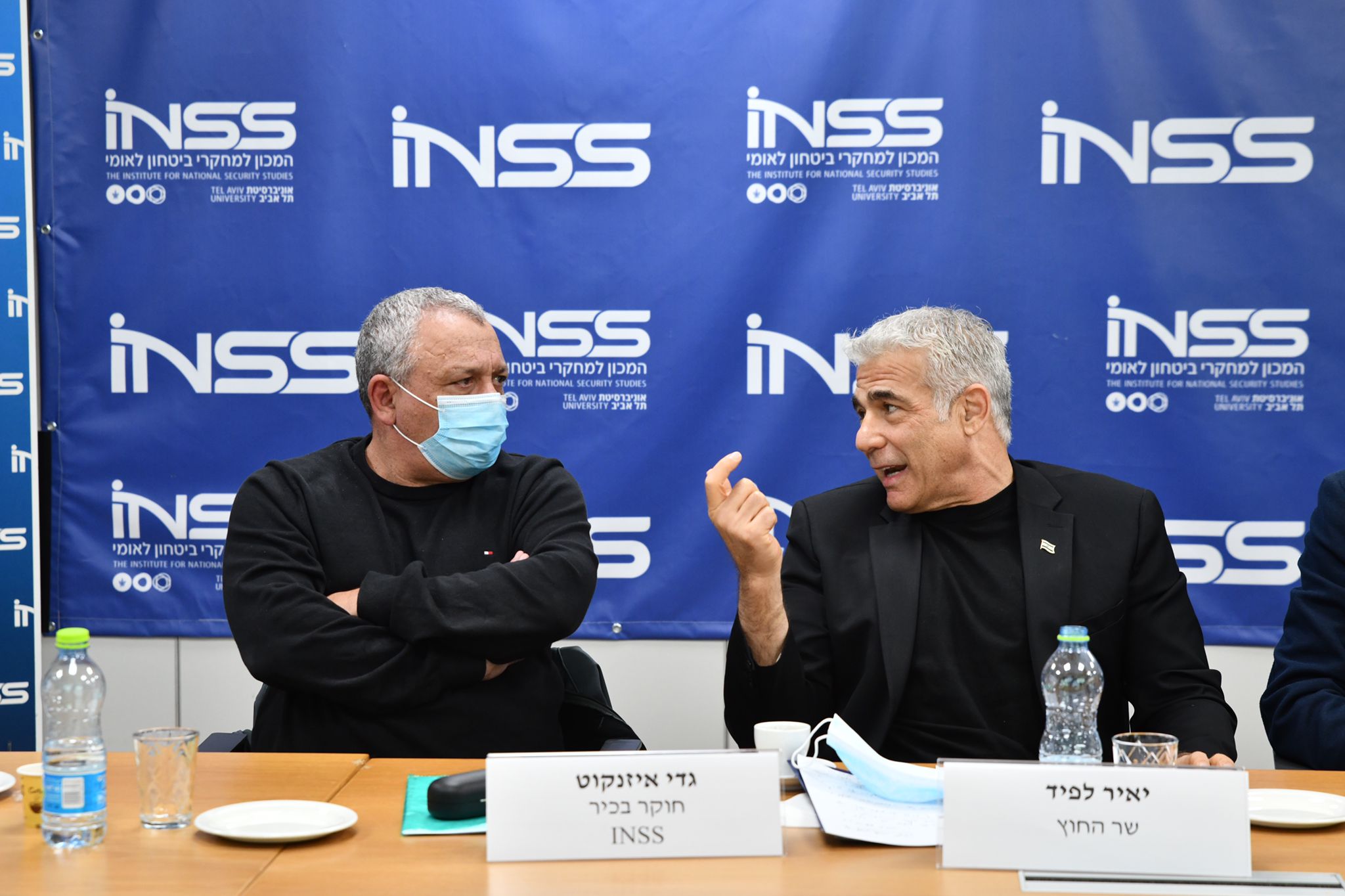 הפתרון של לפיד לסכסוך עם הפלסטינים