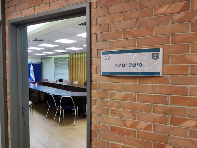 הסיעה מתפוררת