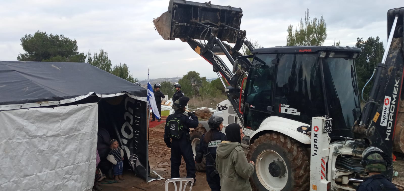 פינוי בחומש: המשטרה באלימות גם נגד ילדים