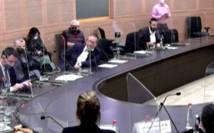 צפו| הח"כ השתולל בוועדה: פרחחים, נוכלים, מטומטמים
