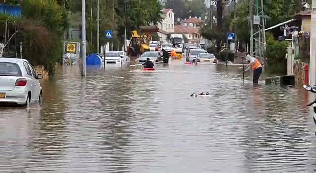 קייק פתח תקווה שטפונות ירון קדושים