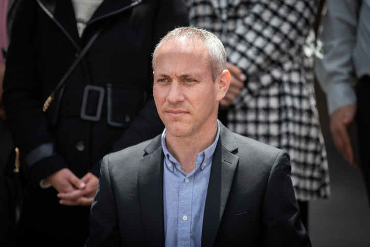 טרופר מגן על גנץ: "הזמן לדחוק את האגו הצידה"
