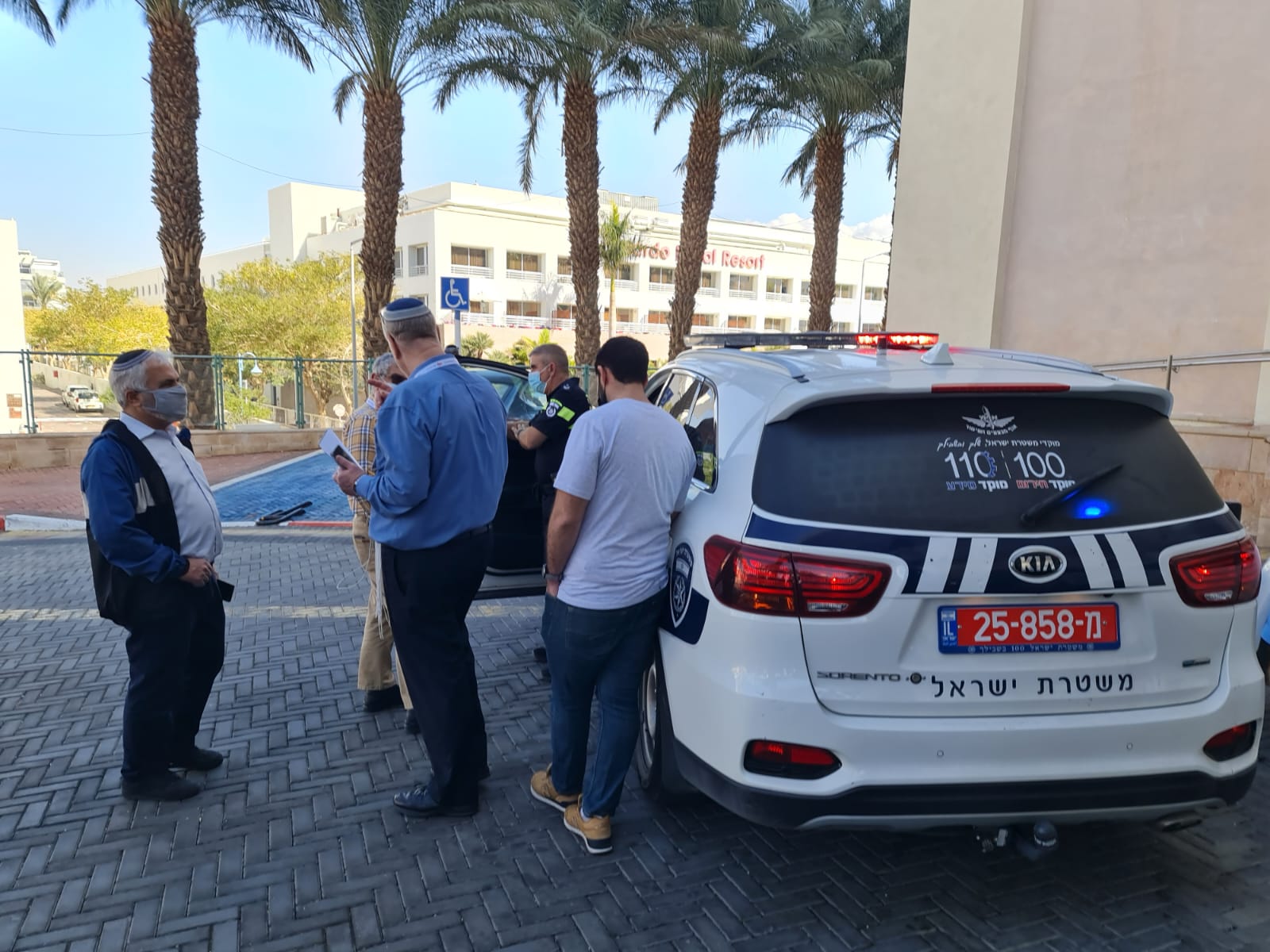 אדם עוכב לחקירה אחרי ששאל את כהנא שאלה